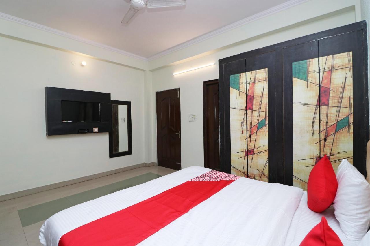 Oyo Flagship 28755 Hotel 9 Palm Rājpur Exterior foto
