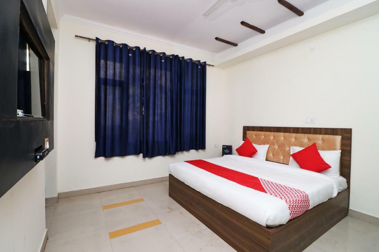 Oyo Flagship 28755 Hotel 9 Palm Rājpur Exterior foto